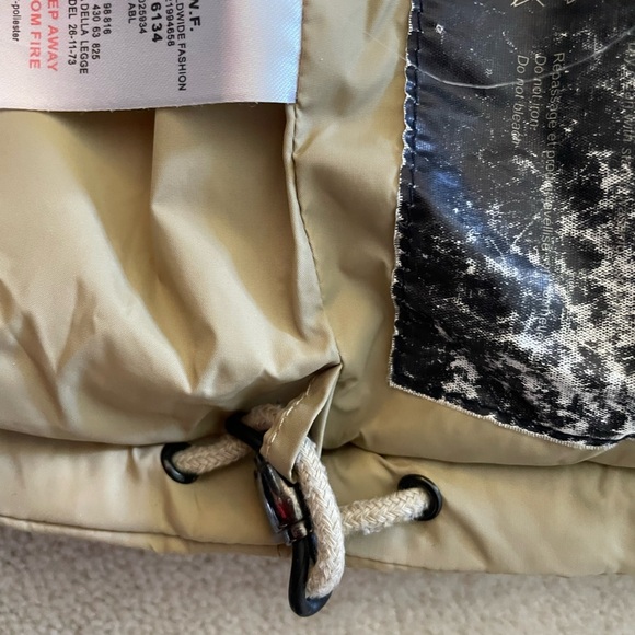 EUC Burberry Beige Jacket with Plaid Lining sz 18 Mos - Picture 9 of 10